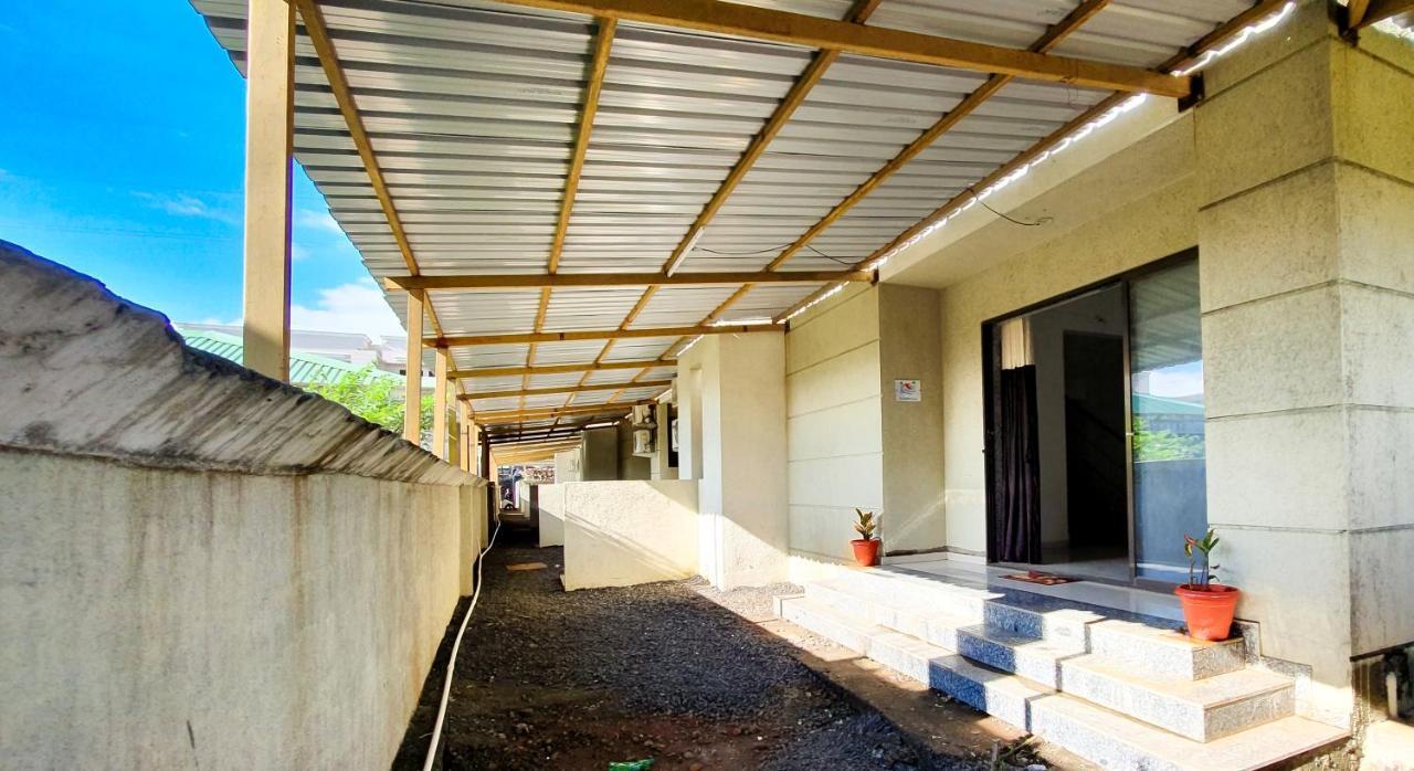 伊加特普里 Vivaant Retreat And Conventions酒店 外观 照片