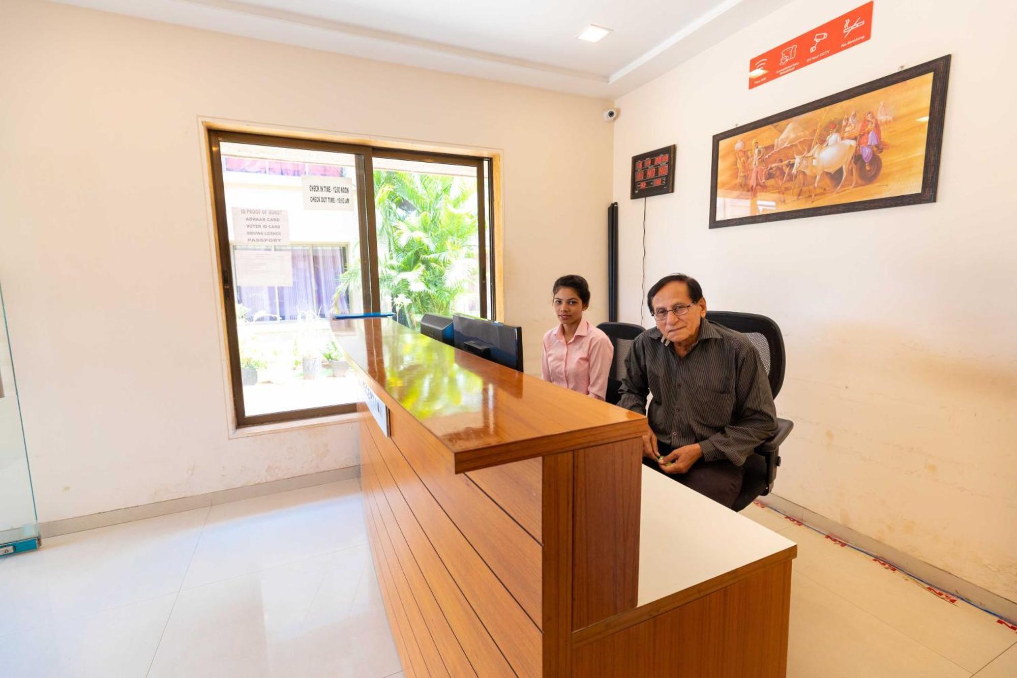 伊加特普里 Vivaant Retreat And Conventions酒店 外观 照片